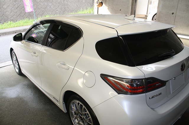 オーリスにガラスコーティング(スタンダード)＆フロントガラス撥水