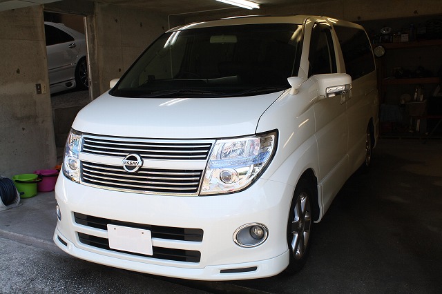 エルグランドにガラスコーティング(スタンダード)＆ホイールコーティング