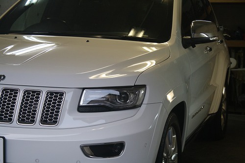 チェロキーにガラスコーティング(プレミアム)