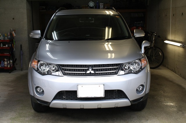 アウトランダーにガラスコーティング(スタンダード)