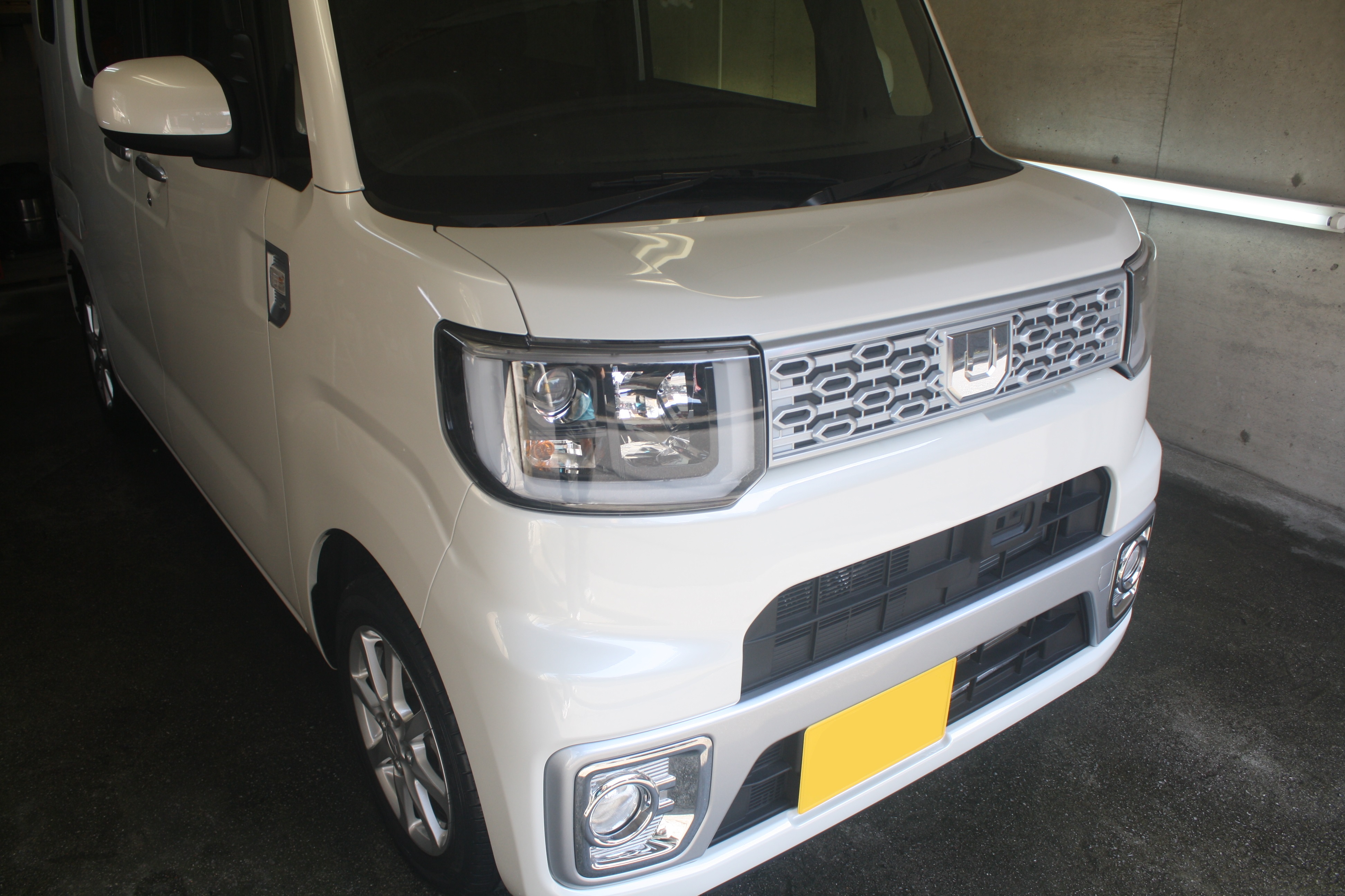 スカイラインＧＴ－Ｒにガラスコーティングスタンダード